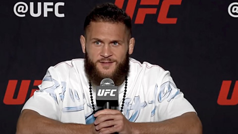 Rafael Fiziev thinks Conor McGregor gets drunk and high before posting on social media