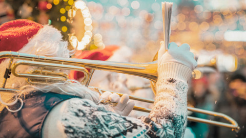 Texas City Holds Separate Christmas Parades for Christian Families, LGBT Community