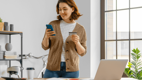 Small Business Grants Support Entrepreneurs in Need This Holiday Season