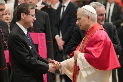 New Pope Leo XIV tries to turn page on Jewish-Catholic relations, meets Israel’s President Herzog & world Jewish leaders