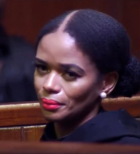 A warning to all slay queens 