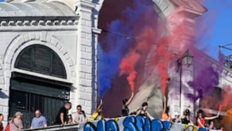 ‘Eat the rich’: Protesters in Venice condemn Jeff Bezos’ lavish wedding