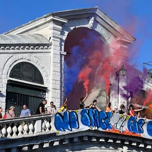 ‘Eat the rich’: Protesters in Venice condemn Jeff Bezos’ lavish wedding
