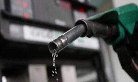 Dangote reduces petrol price to N820 per litre