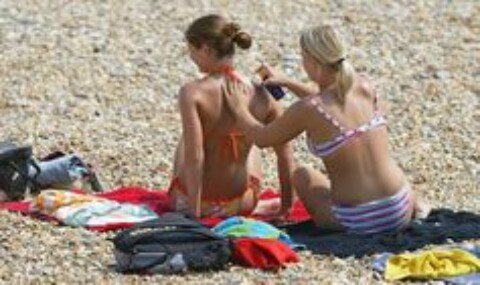 When will UK heatwave end as 34C scorcher sparks ‘stay indoors’ health alerts