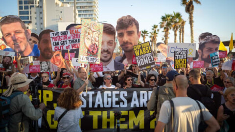 3 out of 4 Israelis support ending Gaza War in exchange for hostage release