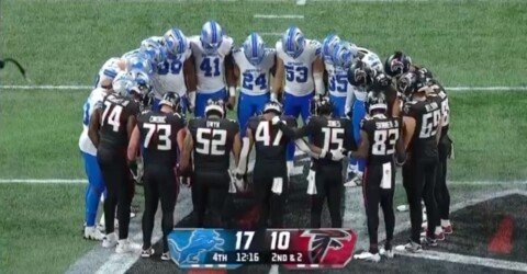 NFL Game Ends with Powerful Moment of Prayer after Scary Injury