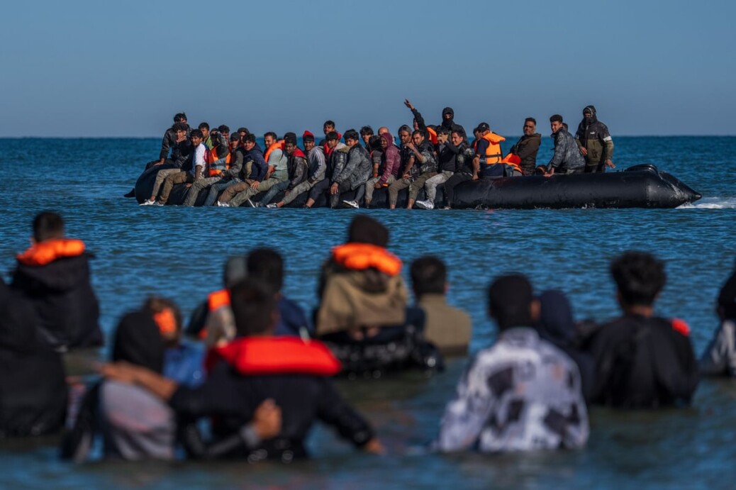 Plan to intercept small boats threatened by potential collapse of French government