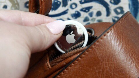 He tracked his luggage with an AirTag