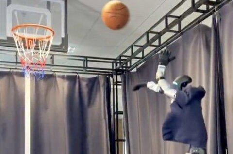 This extraordinary humanoid robot plays basketball like a pro, really