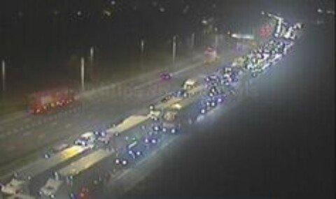 M1 traffic: Drivers hit by 2 miles of chaos and severe delays on major motorway