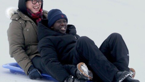 Ottawa man takes his Uber driver tobogganing for first time