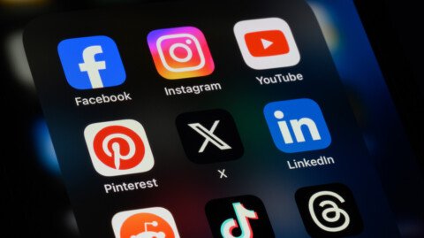 5 Popular Apps That Drain Your Smartphone’s Battery The Most