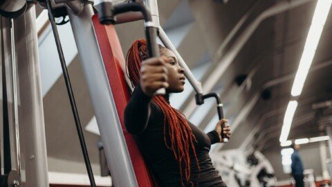 How to Get a Full-Body Workout With Weight Machines at the Gym