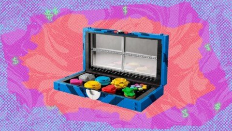 The Lego Pokémon Kanto Region Badge Collection is free when you pre-order the new Venusaur, Charizard, and Blastoise set