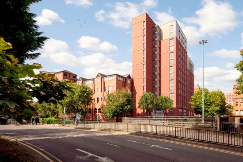 McLaren lands Leeds student tower
