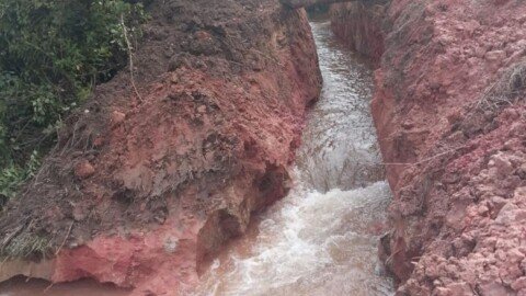 Senteeko Dam still at risk nearly two weeks after warning