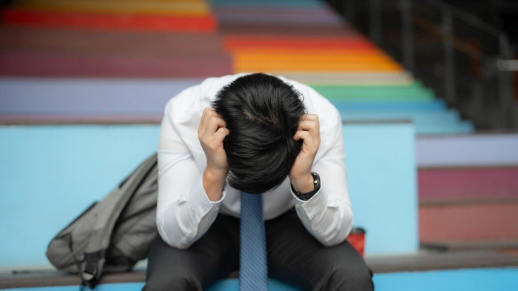 Worried about the job market or stuck in a toxic workplace? These 2 movies can feel like ‘catharsis,’ workplace psychologist says