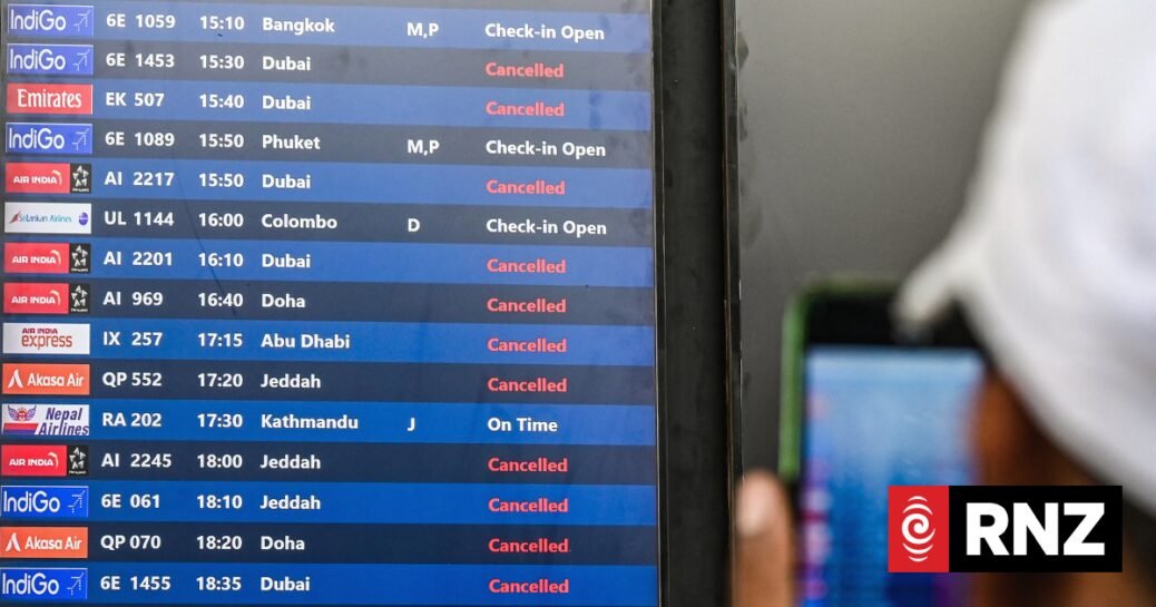 How do airlines judge when and where it’s safe to fly near a conflict zone?