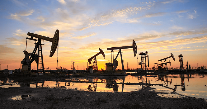‎Oil prices fall, on track for biggest weekly gain since 2022