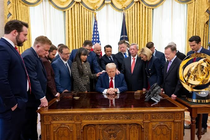 Prayers Held at the White House for Trump’s Success