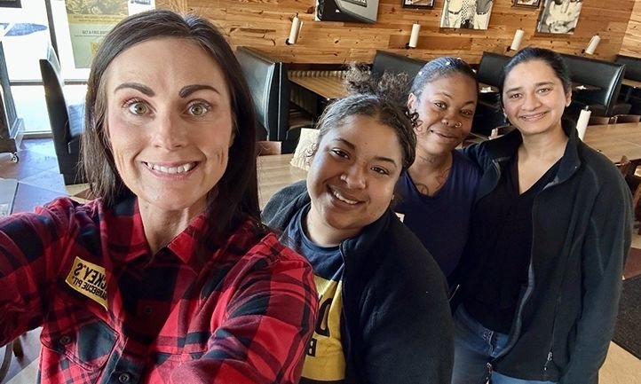 Dickey’s Barbecue Pit Celebrates 10 Years in Communities Across the Country During 85th Anniversary Year