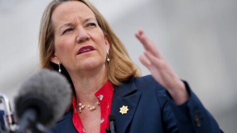 Arizona Becomes First State to Criminally Charge Kalshi