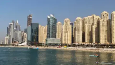 Dubai property sector shows early signs of weakness
