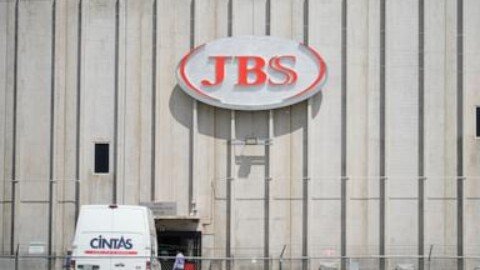 Workers’ strike at one of the largest US meatpacking plants will continue