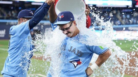 Anthony Stolarz suffers lower body injury early in Leafs game