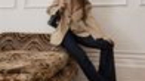 River Island blazer with hidden detail is a ‘game changer’ style hack for pushed up sleeves