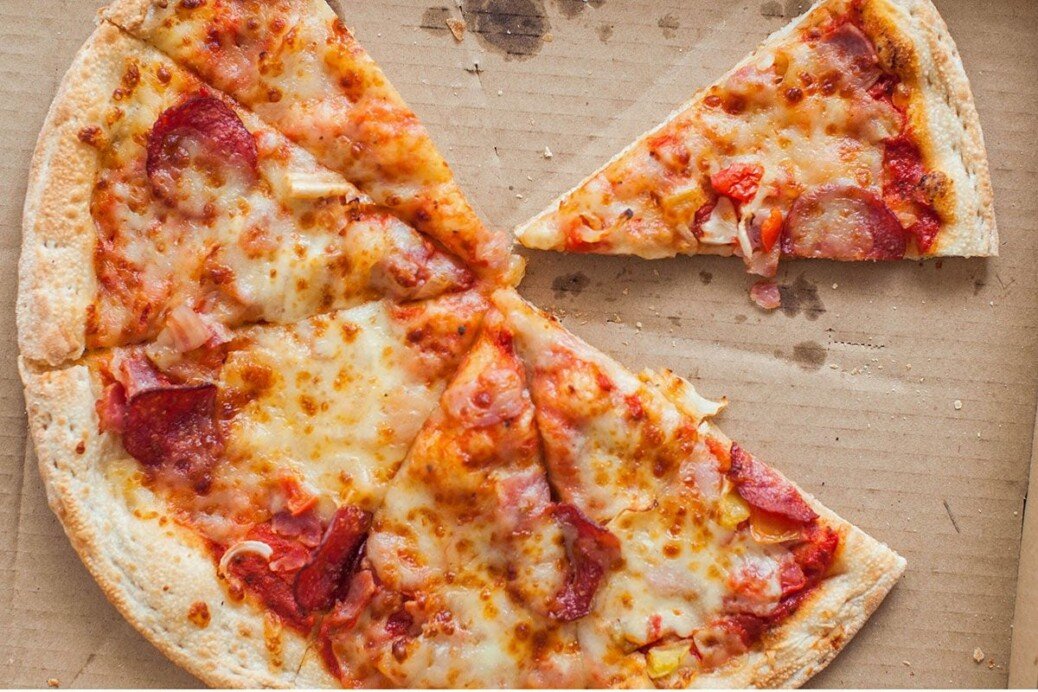 This Leftover Pizza Trick Makes a Surprisingly Good Salad