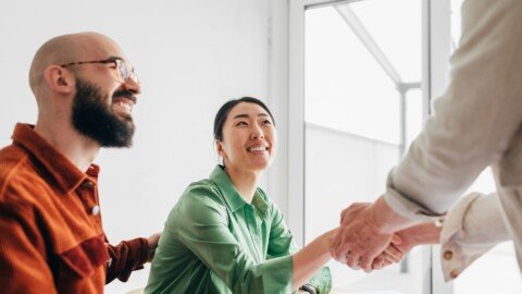 How Newcomers to Canada Can Choose the Right Financial Advisor: 7 Questions to Ask Before You Decide