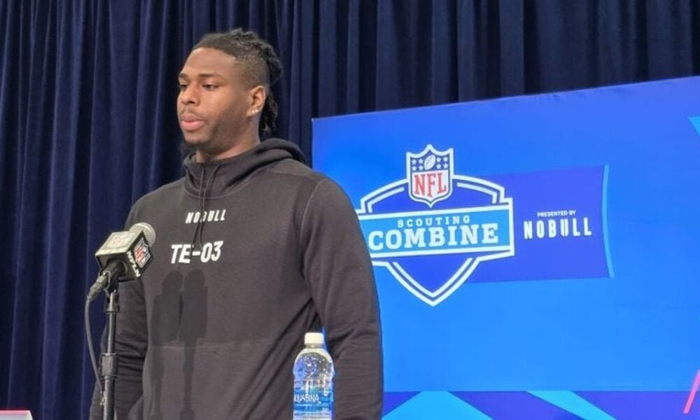 Steelers Sign TE Jaheim Bell
