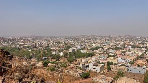 Mali: More than 30 killed in twin central attacks