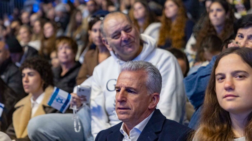 Netanyahu reprimands Mossad chief Barnea after sending letter opposing Gofman appointment