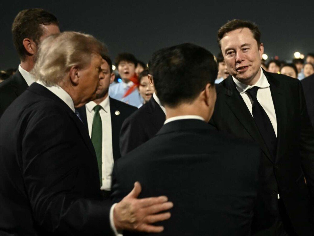 Trump Arrives in China With Entourage of Tech CEOs