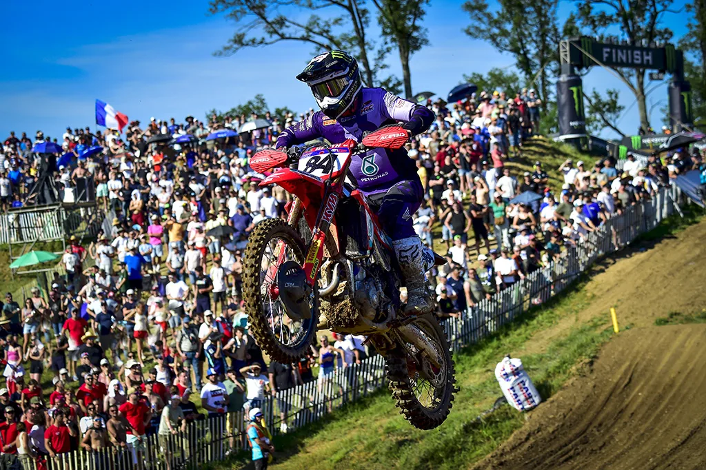 Herlings & Valin Light up Lacapelle-marival With Qualifying Wins at The MXGP of France