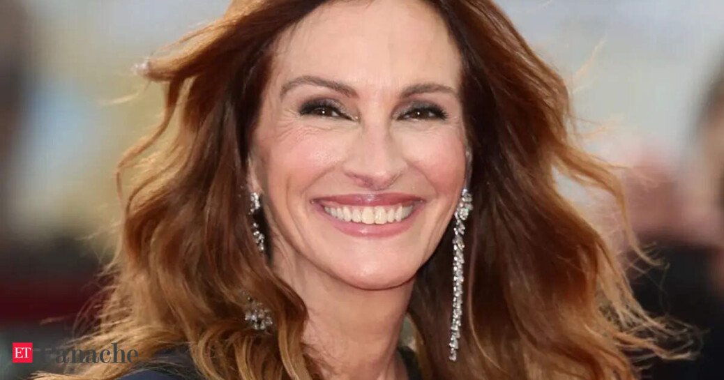Movie dialogue of the day by Julia Roberts: ‘I guarantee there’ll be tough times. At some point, one or both of us is gonna want to get out. But if I don’t ask you to be mine, I will regret it for the rest of my life’; Runaway Bride actress’ dialogue on w
