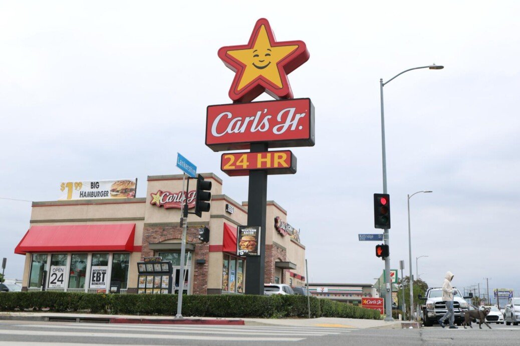 Struggling Carls Jr. franchisee plans to close 10 and sell 49 California locations
