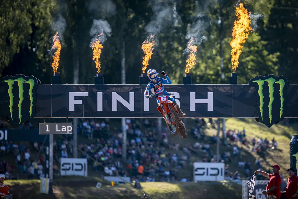The Twins Tower Over Kegums as Lucas And Sacha Coenen Make History at The MXGP of Latvia