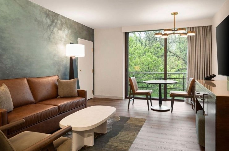 Hyatt Lodge Oak Brook Completes Guestroom Renovation