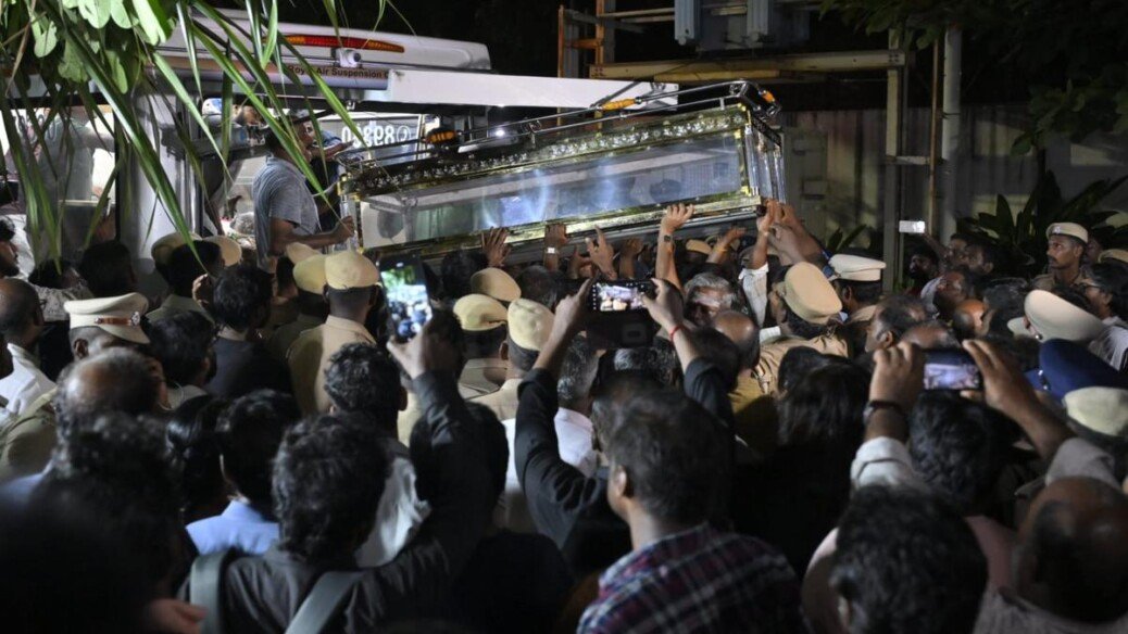Bharathiraja passes away LIVE | Last rites with full state honours today