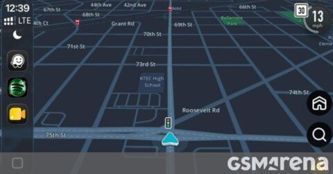 Waze’s traffic lights feature continues to roll out to more users