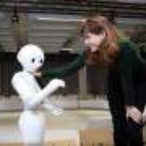 Can a robot tutor give too much help? Why timing matters