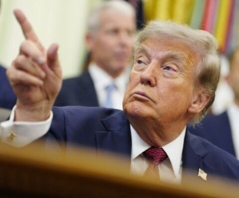 Trump orders Smithsonian to post signs about ‘inaccurate’ history