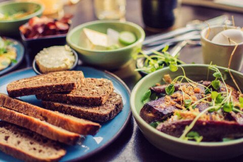 New Study Finds Eating Breakfast Boosts Diet Quality in Teens Who Usually Skip It
