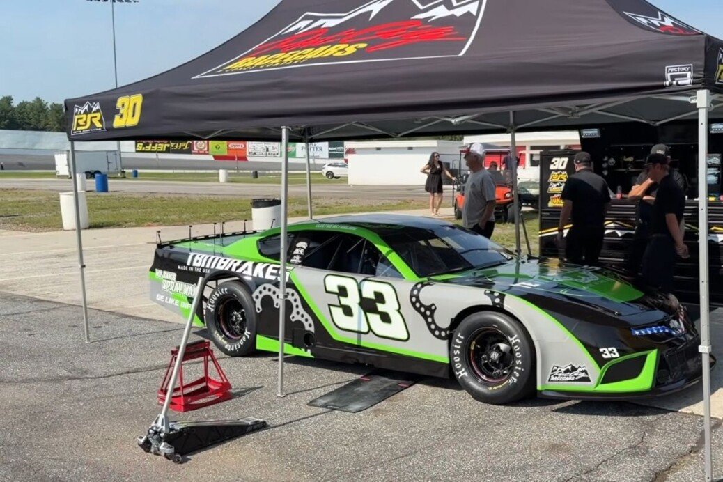 Cleetus McFarland buys Pro Late Model to work on racecraft