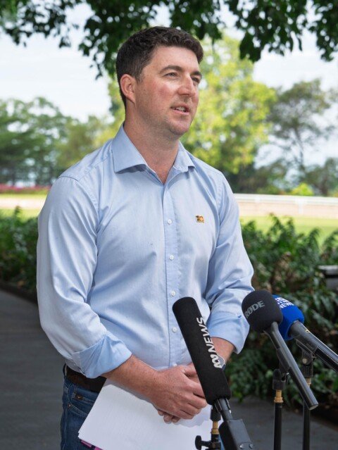 Commonwealth says it will block gas-fired data centres