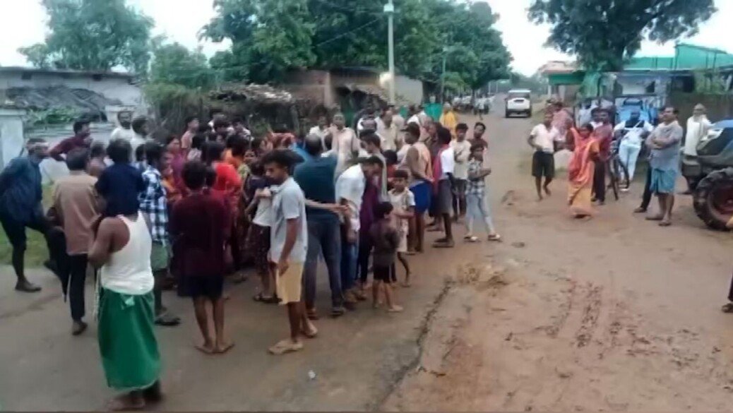 Odisha villagers detain police team for 3 hours over illegal tree felling in Bolangir